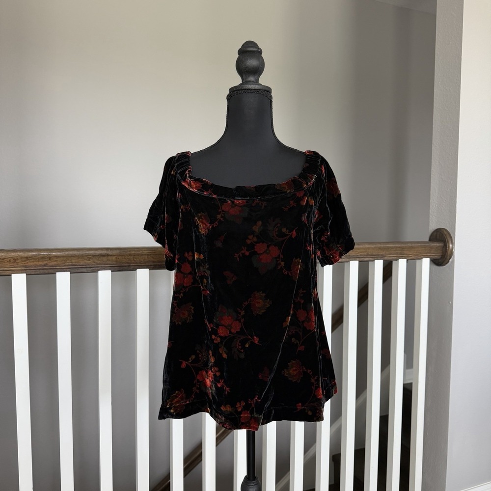 Ann Taylor LOFT NWT Floral Velvet Off Shoulder Top Medium Petite Whimsigoth
